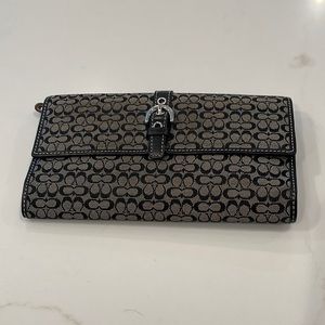 Coach 6665 mini signature soho wallet/checkbook in black